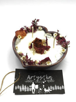 Artystka - świeca sojowa o zapachu konwalii i róży w ceramice