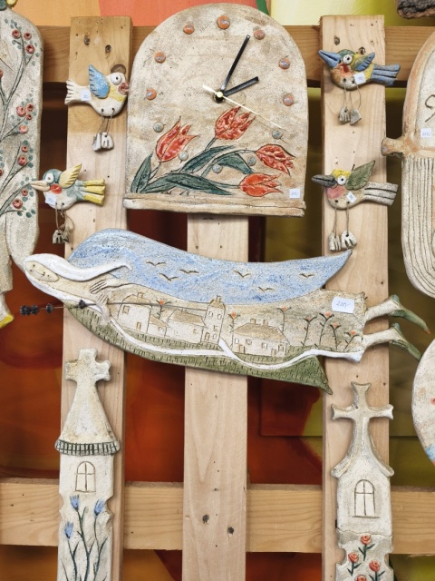 Anioł duży lecący ceramiczny Bi ozdoba na ścianę ceramika