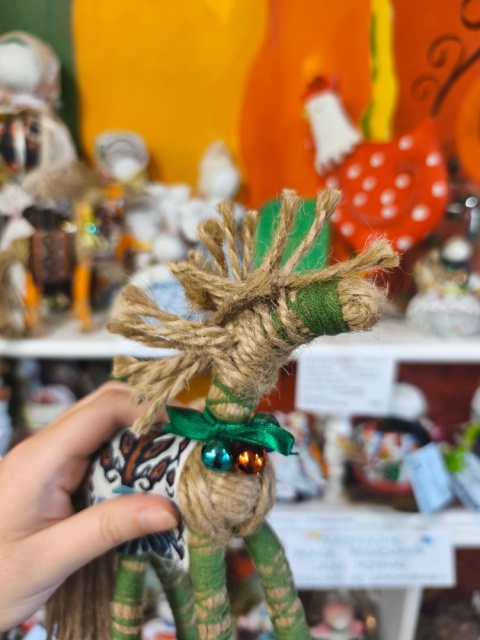 Konik motanka ze sznurka zielony