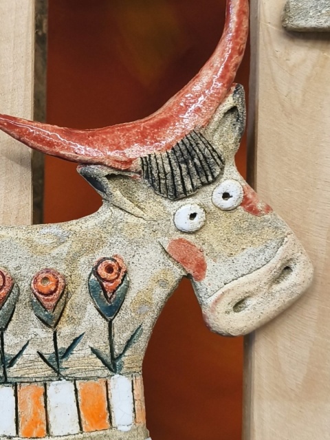 Krowa ceramiczna Bi ozdoba na ścianę ceramika
