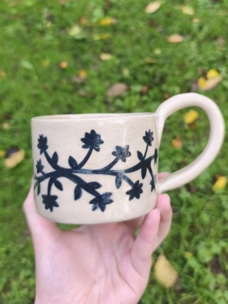 Kubek ceramiczny, ręcznie lepiony nr 25