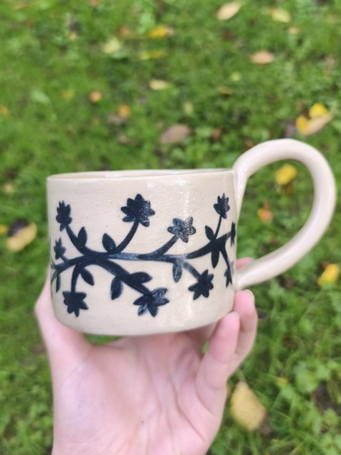Kubek ceramiczny, ręcznie lepiony nr 25