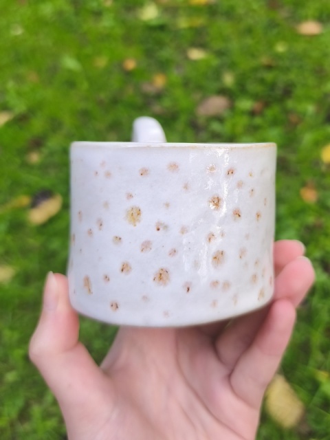 Kubek ceramiczny, ręcznie lepiony nr 32