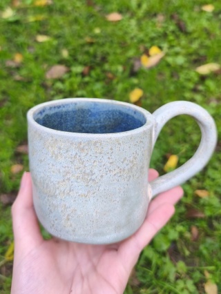 Kubek ceramiczny, ręcznie lepiony nr 38