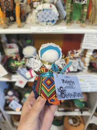 Lalka motanka zielarka z lawendą 2