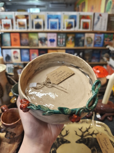 Miska ceramiczna płaska z kwiatami