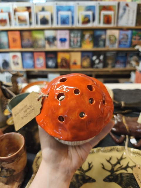 Świecznik ceramiczny domek muchomor