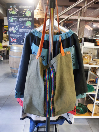 Torba zielona z haftem 100% len
