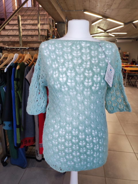 Wzorzysty sweter z krótkim rękawem w kolorze jasnej mięty 100% Alpaka Wzorzysty sweter z krótkim rękawem w kolorze jasnej mięty 100% Alpaka