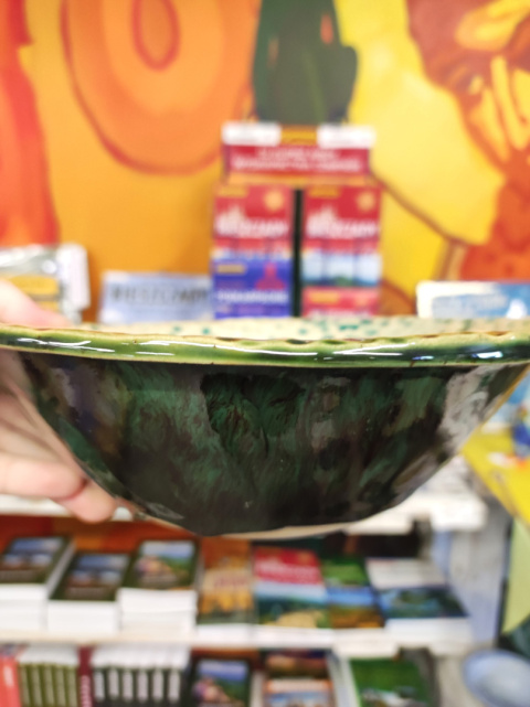 Miska ceramiczna zielono-biała z fakturą Miska ceramiczna zielono-biała z fakturą