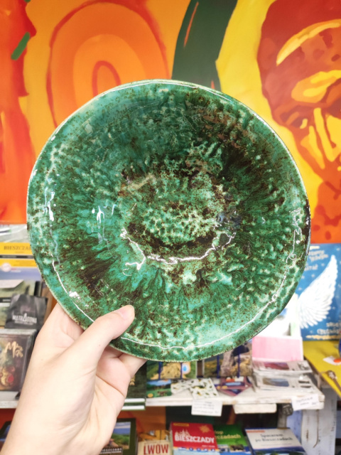 Miska ceramiczna zielona z fakturą Miska ceramiczna zielona z fakturą