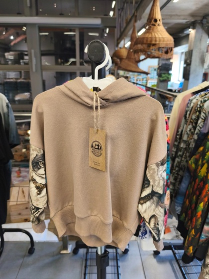 Bluza dziecięca "Koty" z kapturem ręcznie szyta