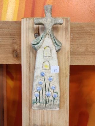 Kapliczka ceramiczna mała Bi