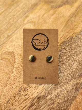 Kolczyki ceramiczne sztyfty ze stali chirurgicznej 2