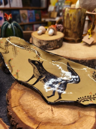 Podłużny talerzyk ceramiczny/podstawka ze zwierzęcym motywem