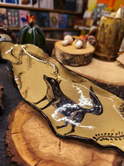 Podłużny talerzyk ceramiczny/podstawka ze zwierzęcym motywem