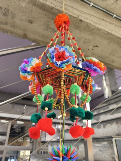 Pająk ludowy tarczowy kolorowy