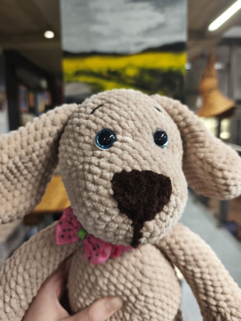 Pluszowy piesek maskotka robiona ręcznie na szydełku