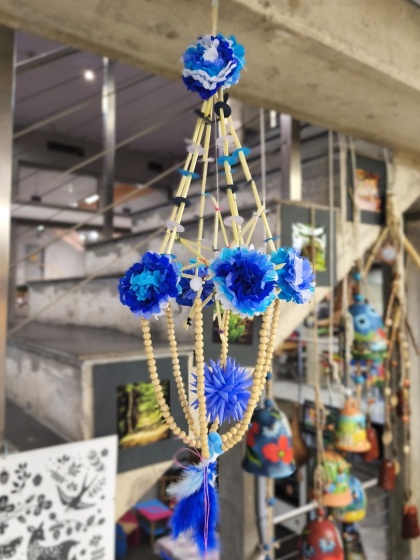 Pająk ludowy obręczowy niebieski