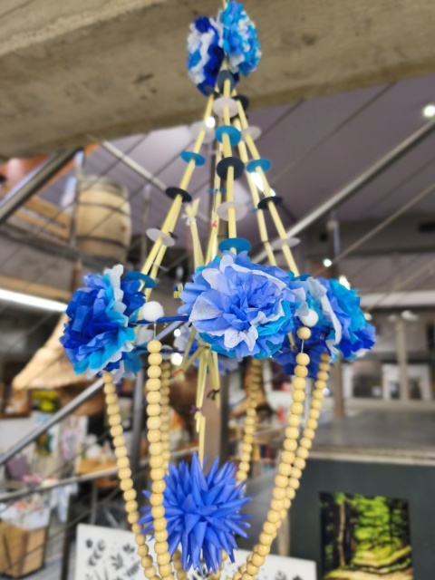 Pająk ludowy obręczowy niebieski