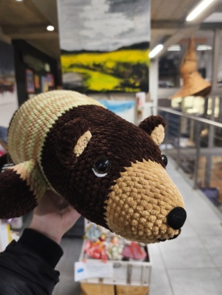 Pluszowy miś leniwy maskotka robiona ręcznie na szydełku