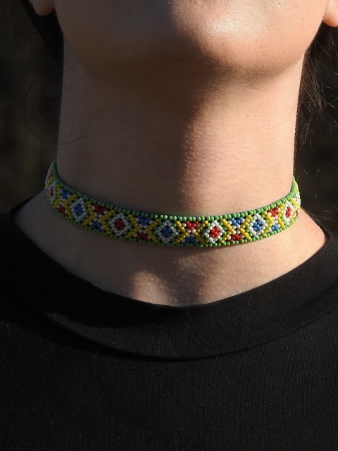 Rekonstrukcja bojkowskiej sylianki z Łopienki na welurowej wstążce 2