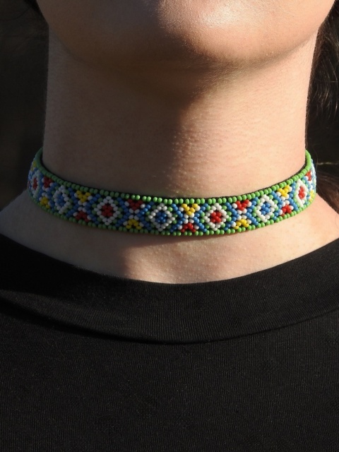 Rekonstrukcja bojkowskiej sylianki z Łopienki na welurowej wstążce 3