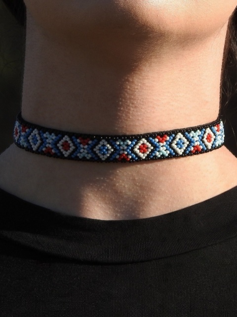 Rekonstrukcja bojkowskiej sylianki z Łopienki na welurowej wstążce 5