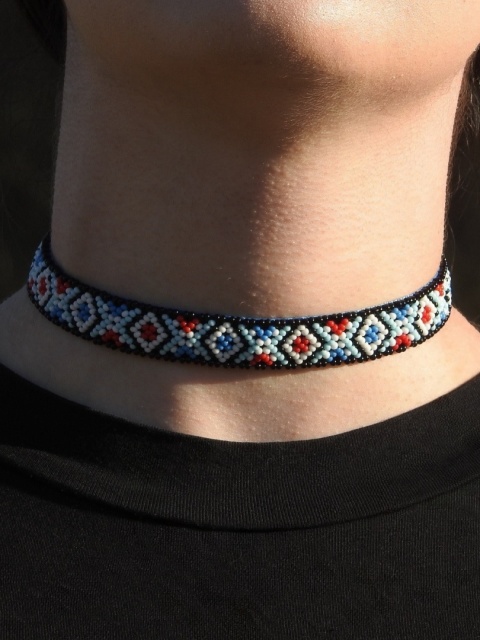 Rekonstrukcja bojkowskiej sylianki z Łopienki na welurowej wstążce 6