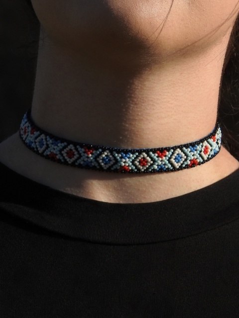 Rekonstrukcja bojkowskiej sylianki z Łopienki na welurowej wstążce 6