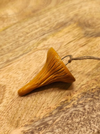 Rydz ceramiczny zawieszka