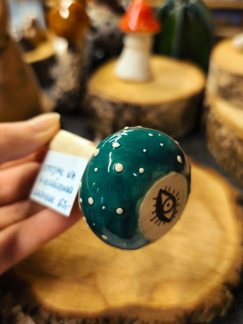 Stojak na pierścionki ceramiczny grzybek