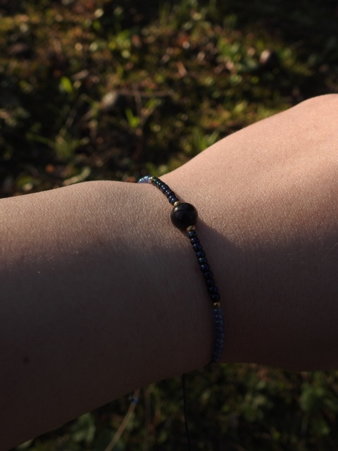 Bransoletka Ochrony - bransoletka z czarnym turmalinem i szklanymi koralikami