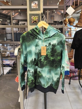 Leśna bluza damska "Las we mgle"