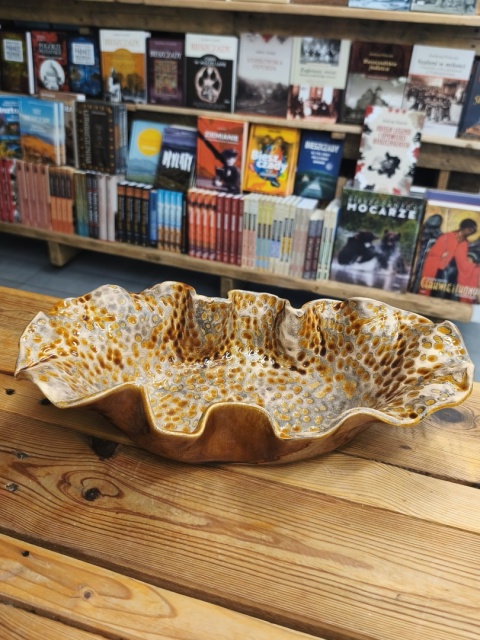 Miska ceramiczna podłużna miodowa w kropki