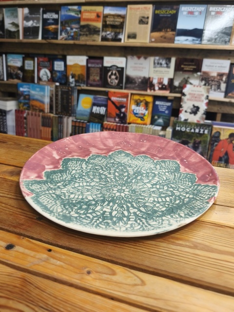 Talerz patera ceramiczna różowa z mandalą