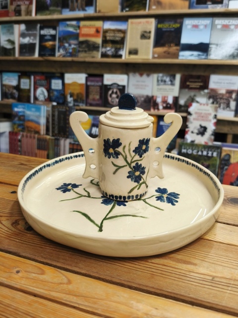 Zestaw talerz taca + cukiernica ceramiczna z malowanymi chabrami